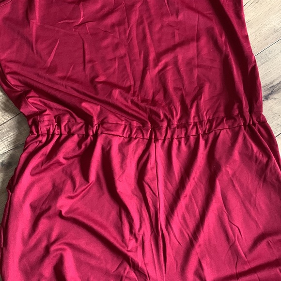 Red tank jumpsuit NWOT fits like a large/XL - Picture 8 of 15